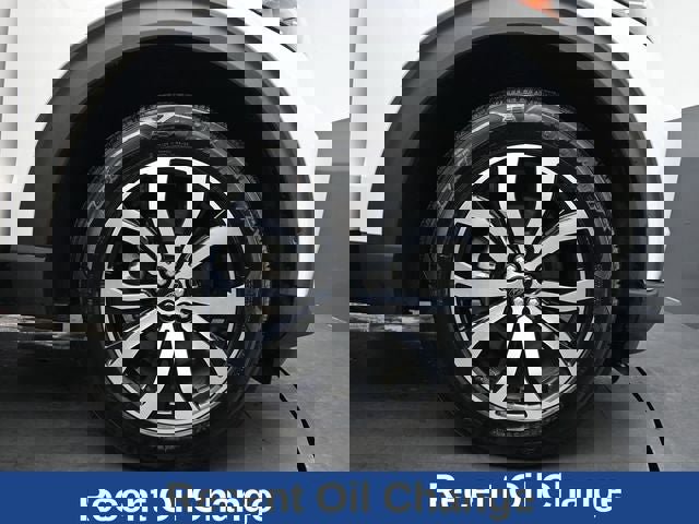 Used 2022 Ford Explorer ST-Line w/ Class IV Trailer Tow Package image 15