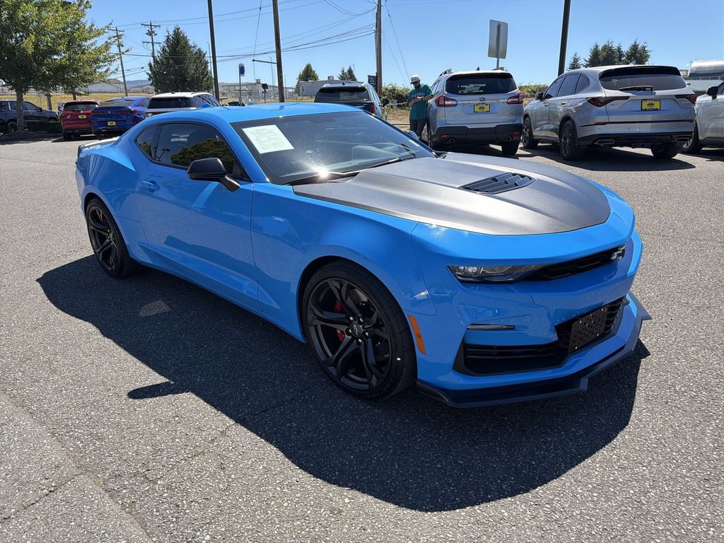 Certified 2023 Chevrolet Camaro SS RWD image 3