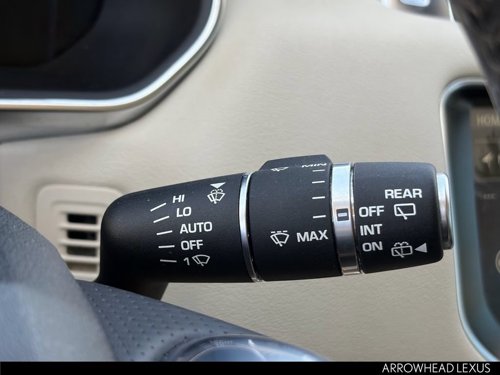 Used 2017 Land Rover Range Rover Sport HSE AWD/4WD image 18