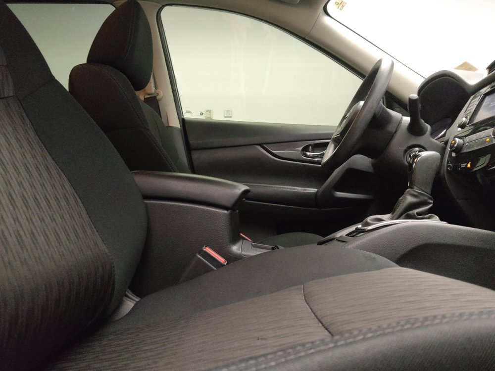 Used 2018 Nissan Rogue S FWD image 21