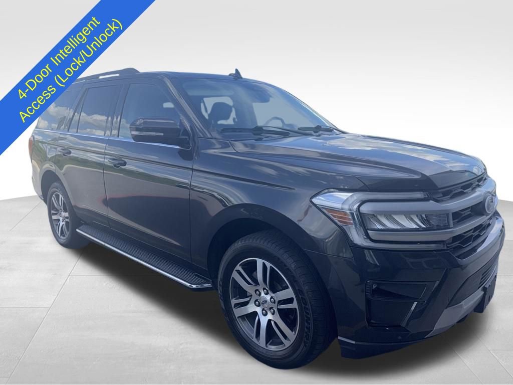 Used 2022 Ford Expedition XLT AWD/4WD image 12