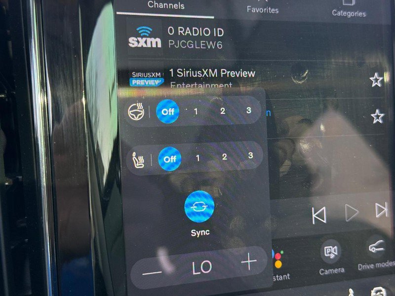 Used 2024 Volvo XC60 B5 Plus w/ Protection Package Premier image 23