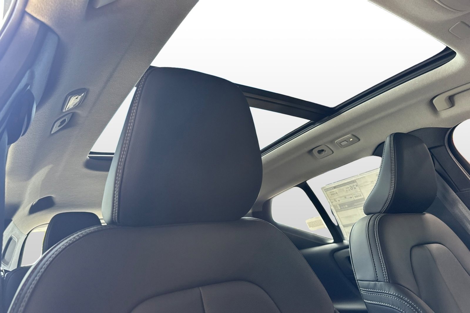 New 2026 Volvo XC40 B5 Ultra w/ Protection Package image 19