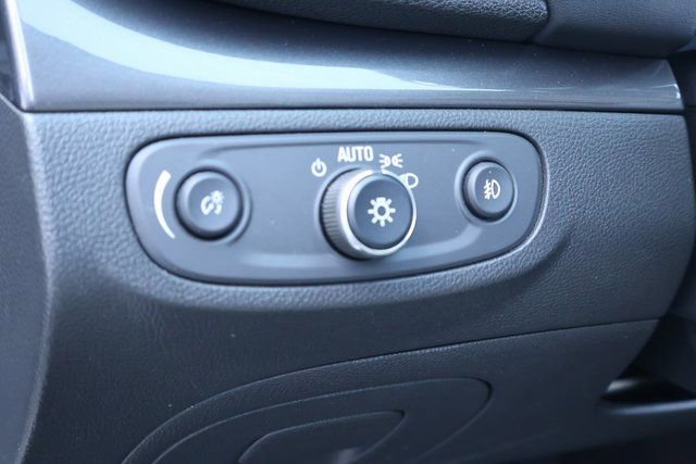 Used 2019 Buick Encore Essence image 19