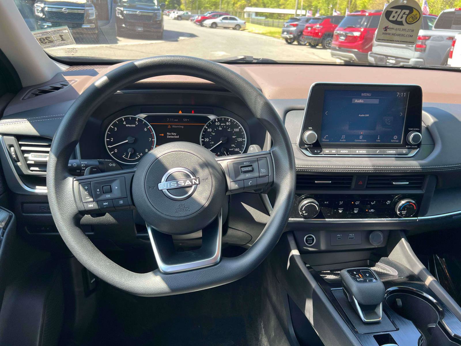 Used 2023 Nissan Rogue S AWD/4WD image 26