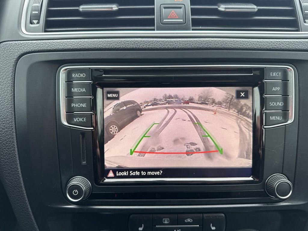 Used 2018 Volkswagen Jetta SE image 32