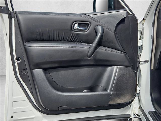 Used 2021 Nissan Armada SV w/ SV Appearance Package RWD image 11