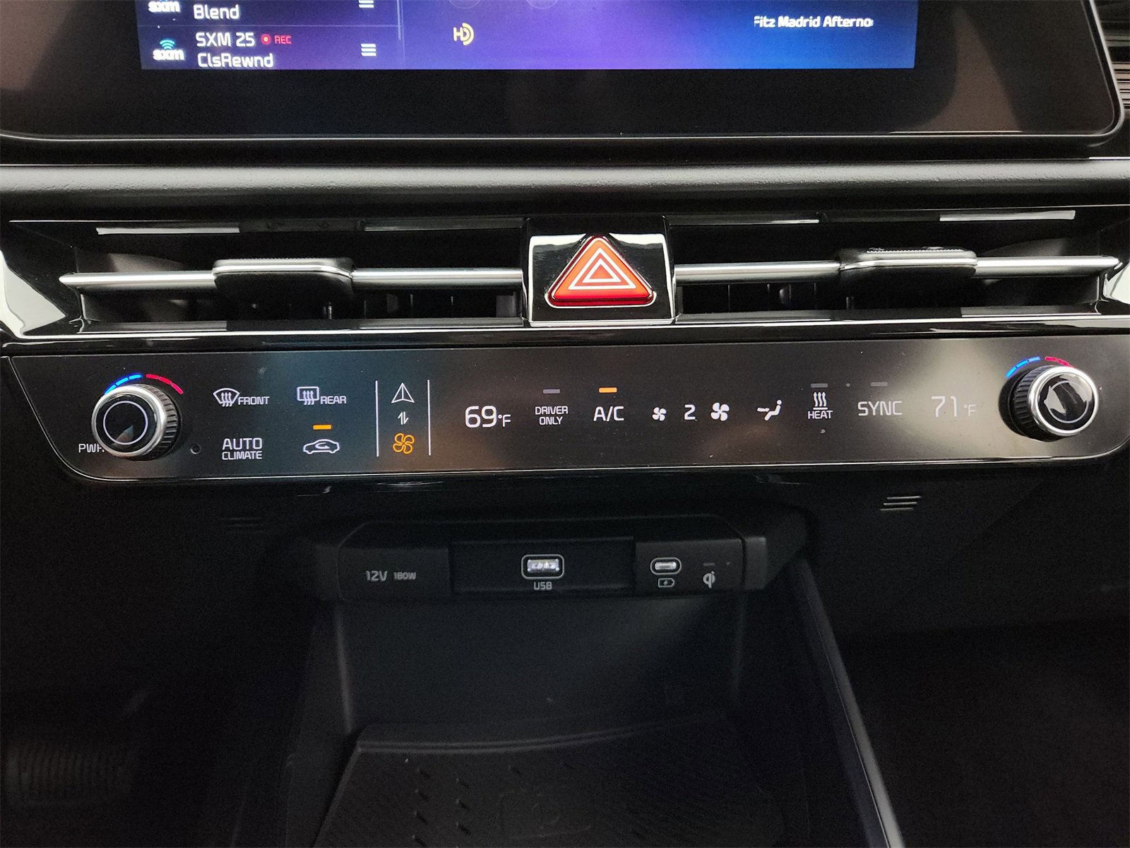 Certified 2025 Kia Niro Wind image 26