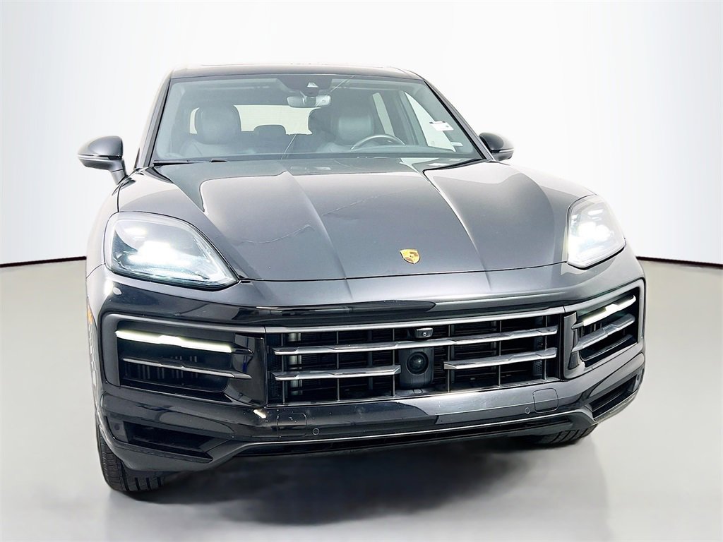 Used 2024 Porsche Cayenne video 2