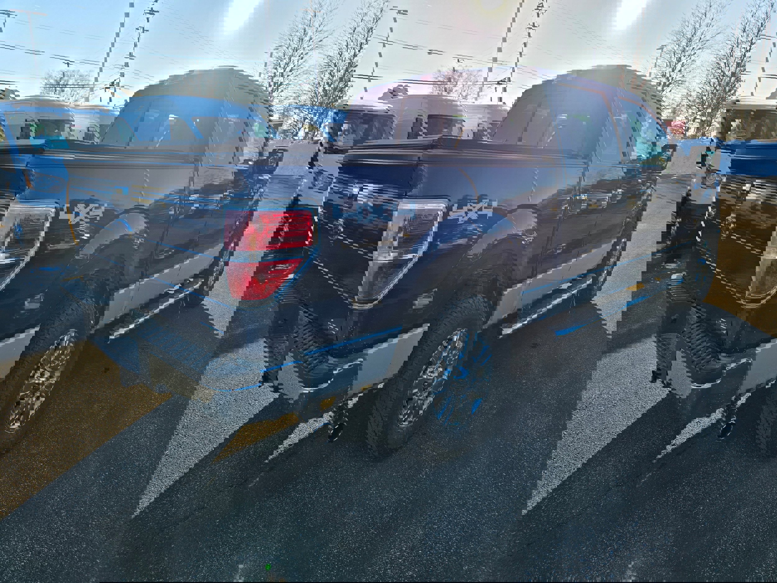 Used 2012 Ford F150 XLT w/ XLT Chrome Pkg image 5