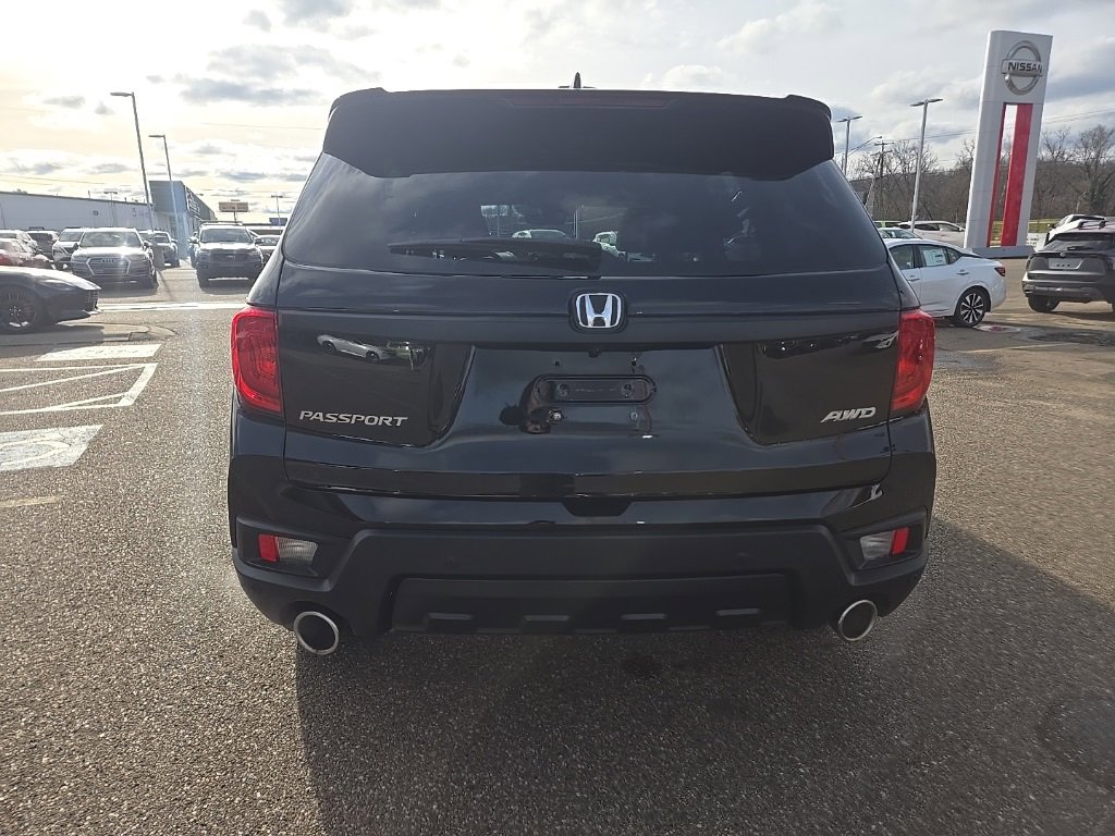 Used 2023 Honda Passport EX-L image 6