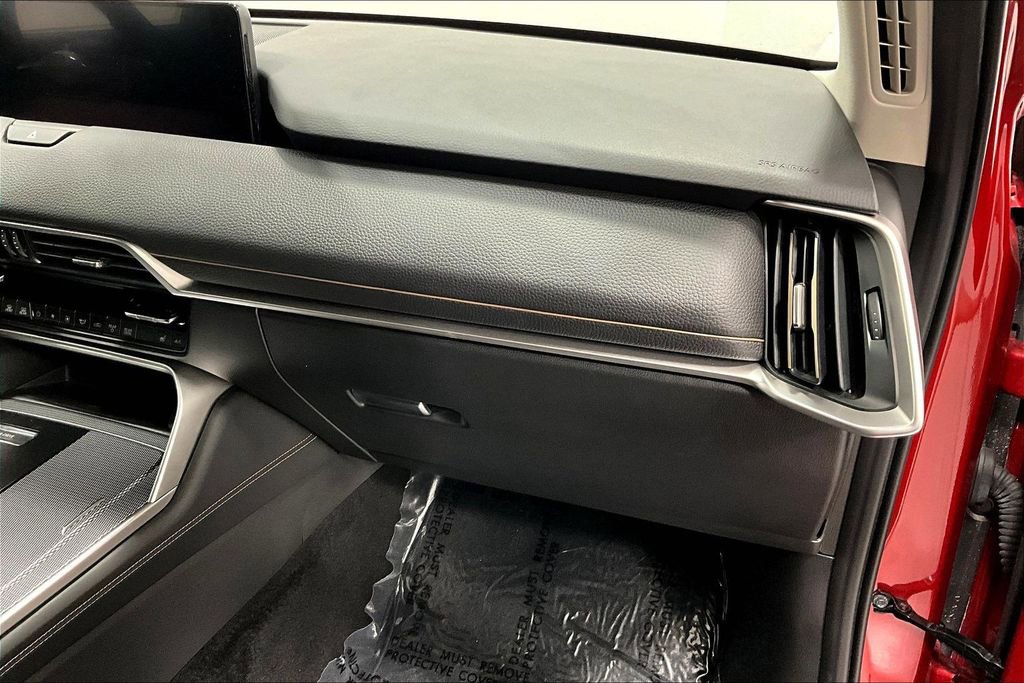 Used 2025 MAZDA CX-70 Plug-In Hybrid w/ Premium Pkg image 19