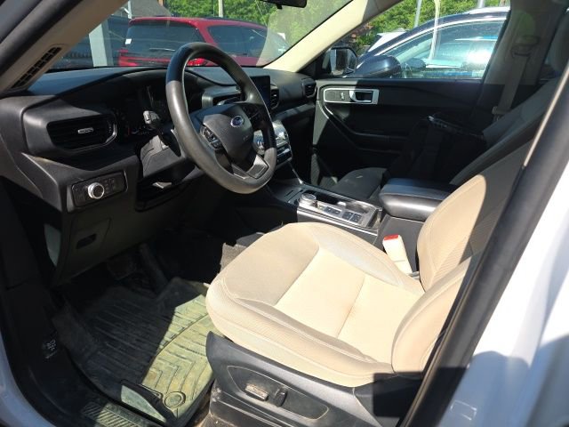 Used 2021 Ford Explorer 2WD image 2