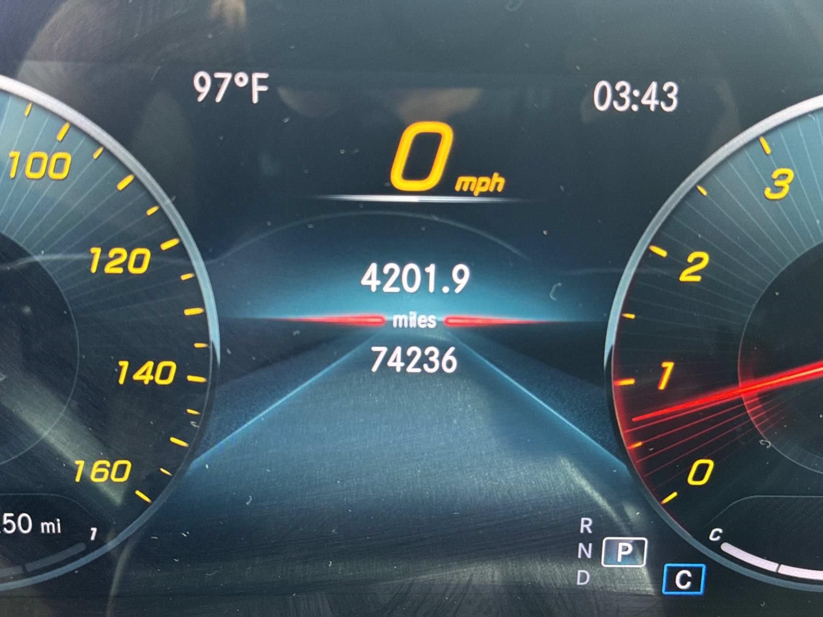 Used 2020 Mercedes-Benz GLE 350 4MATIC image 28