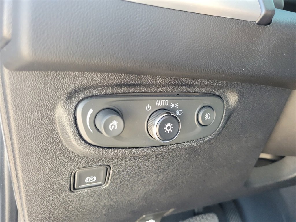 Used 2019 GMC Terrain SLT w/ Preferred Package image 23