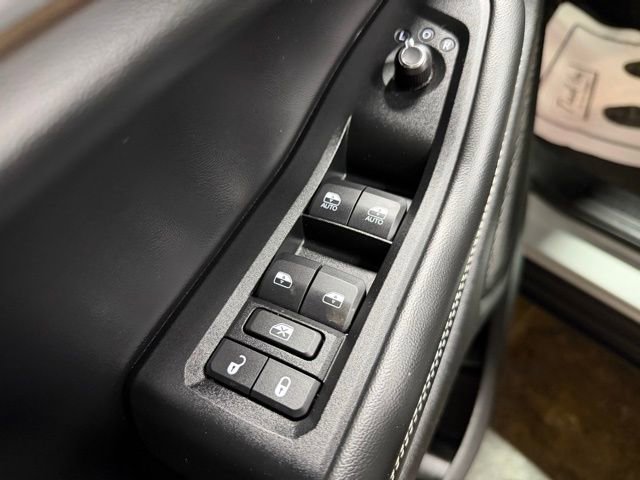 Used 2024 Jeep Grand Cherokee L Limited w/ Luxury Tech Group II AWD/4WD image 12