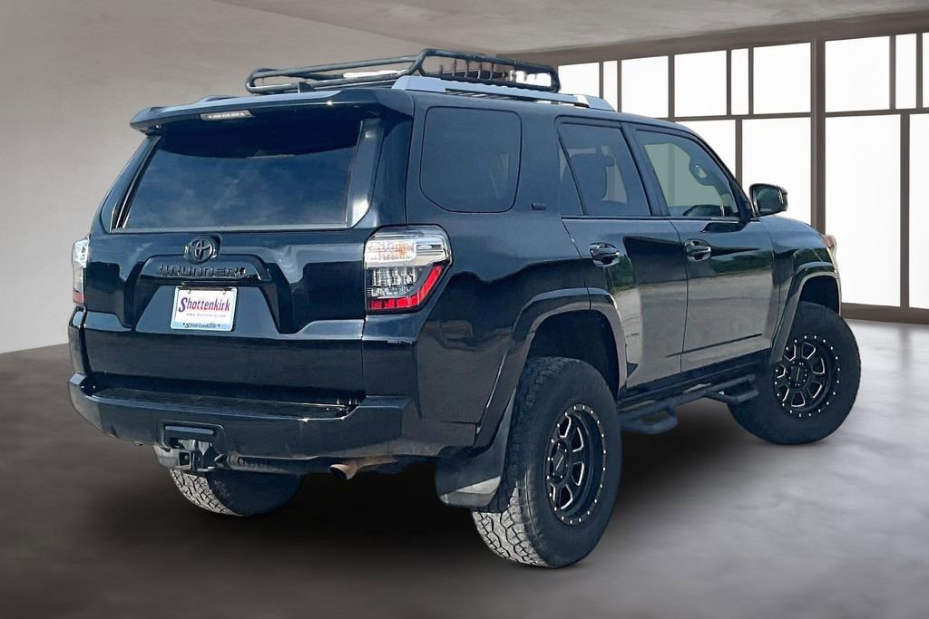 Used 2016 Toyota 4Runner SR5 RWD image 6