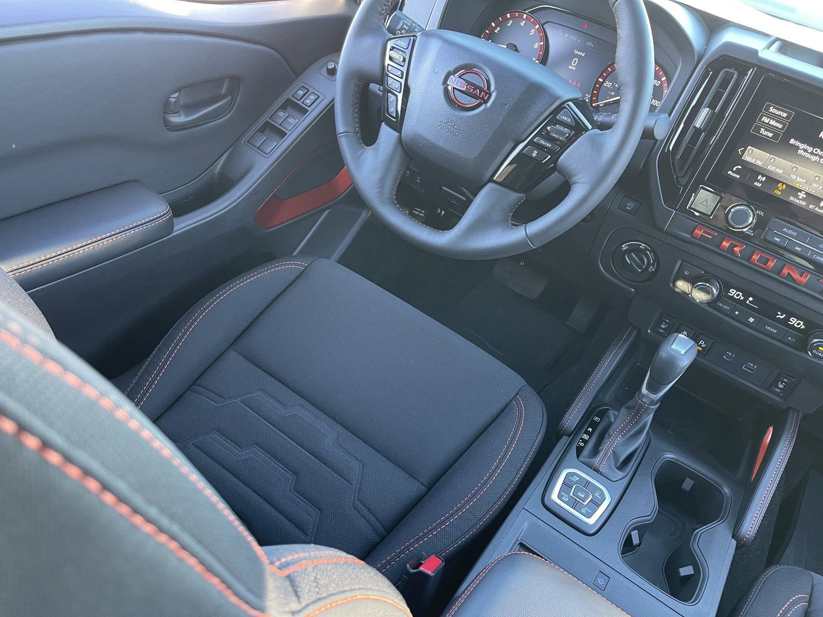 New 2026 Nissan Frontier PRO-4X w/ Pro-4x Convenience Package image 15