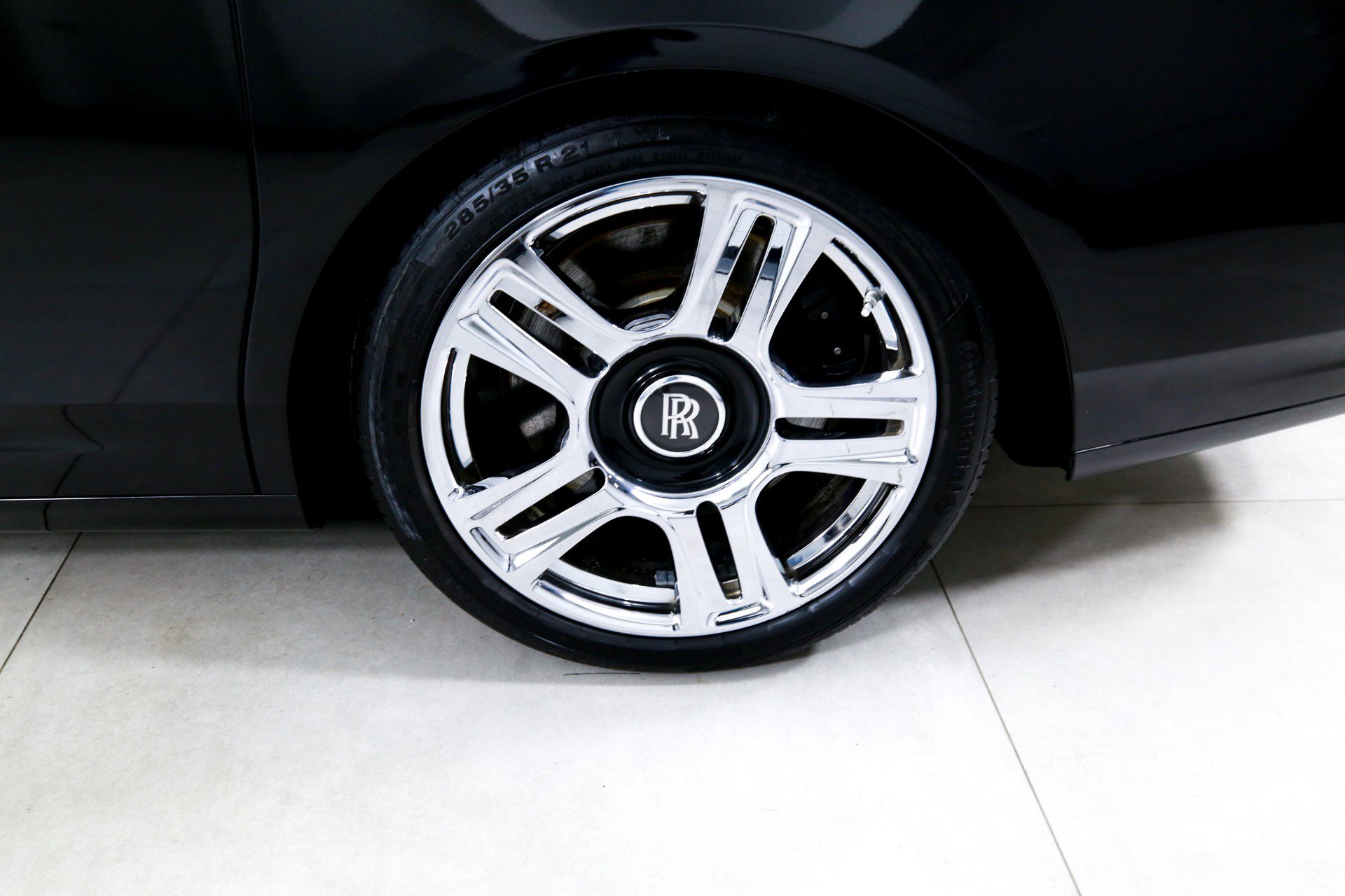 Used 2015 Rolls-Royce Ghost image 39