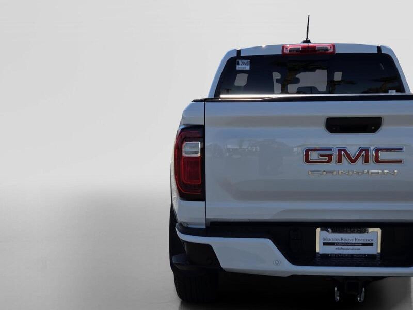Used 2024 GMC Canyon AT4 w/ Canyon Safety Plus Package AWD/4WD image 11