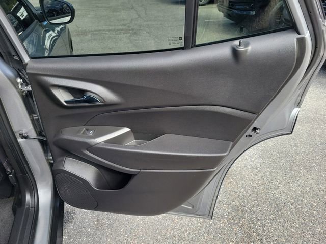 Used 2025 Chevrolet Trax RS w/ Driver Confidence Package image 31