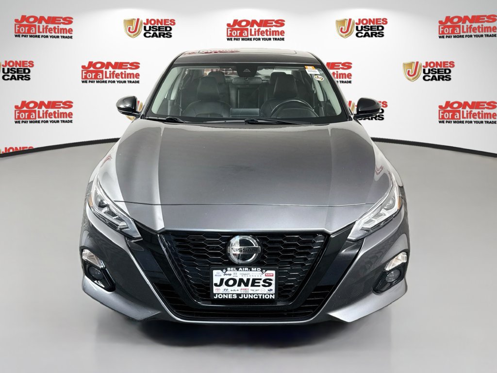 Used 2022 Nissan Altima 2.5 SR w/ Midnight Edition Package FWD image 12