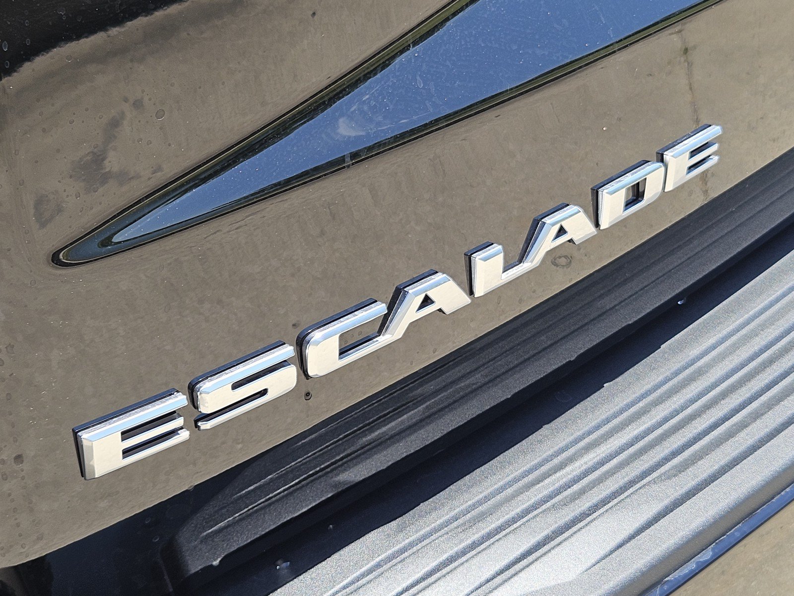 New 2026 Cadillac Escalade ESV Sport w/ Touring Package AWD/4WD image 7