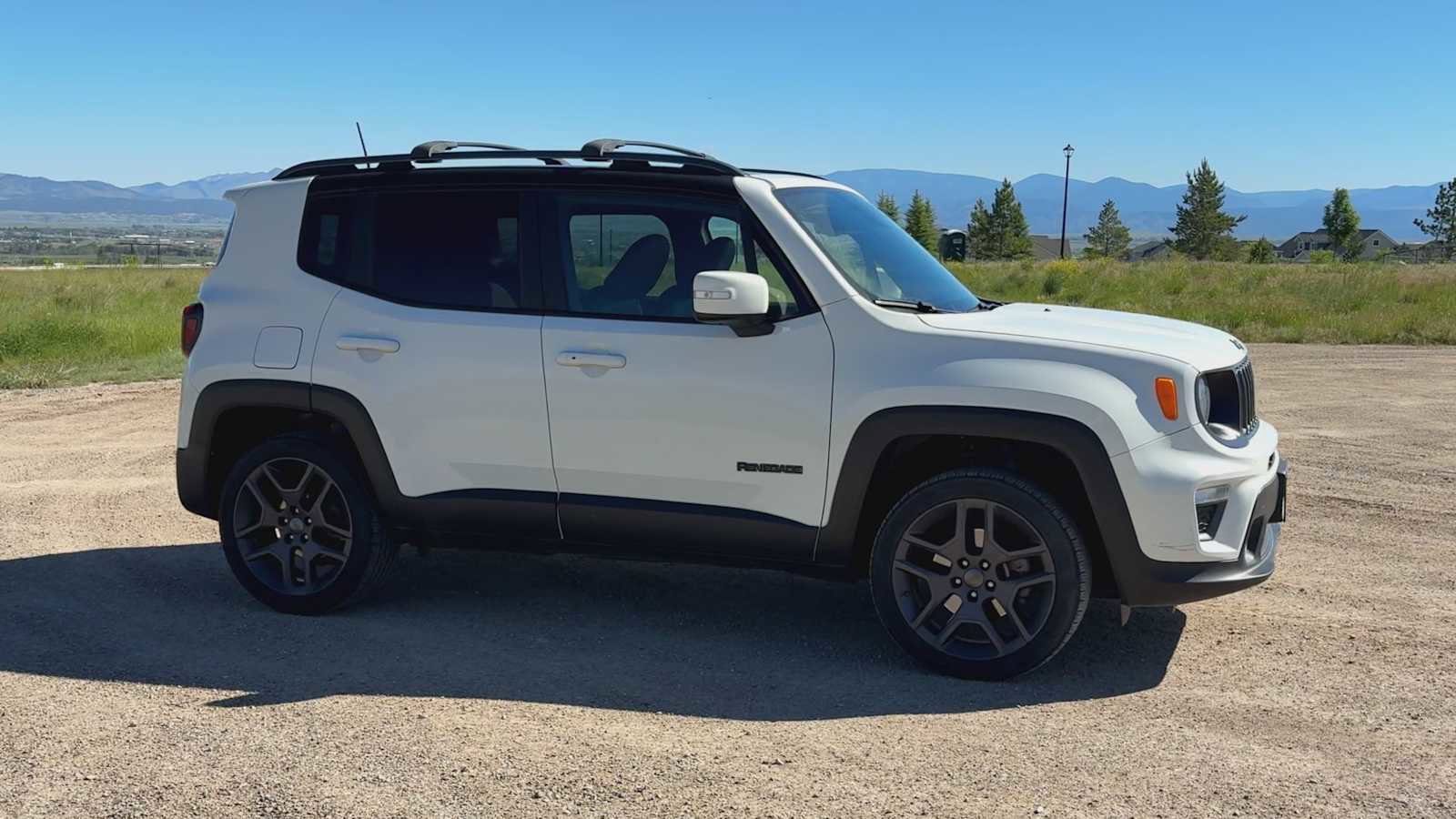 Used 2019 Jeep Renegade Limited w/ Quick Order Package 22P AWD/4WD image 2