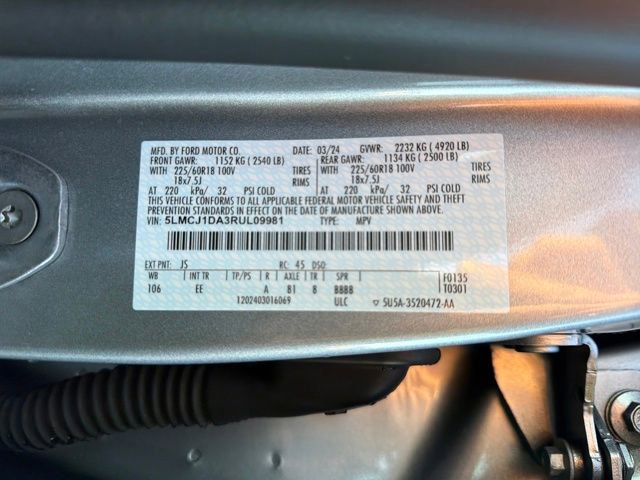 Certified 2024 Lincoln Corsair AWD image 32