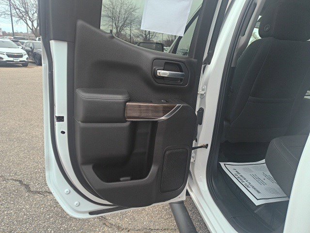 Used 2019 Chevrolet Silverado 1500 RST image 12