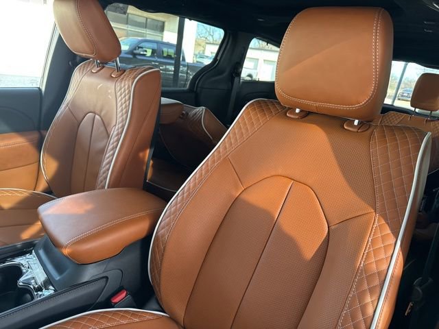 New 2026 Chrysler Pacifica Pinnacle FWD image 12