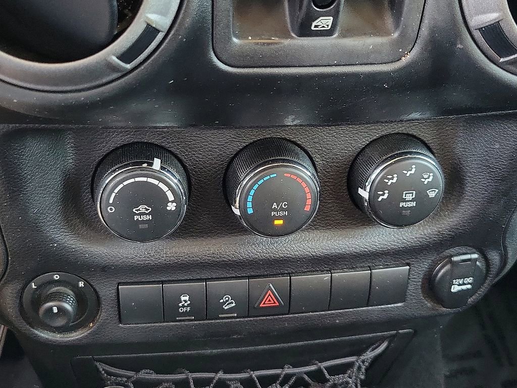 Used 2017 Jeep Wrangler Unlimited Sport image 16