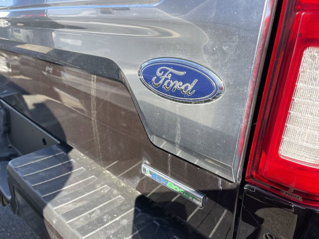 Used 2020 Ford F150 Platinum w/ Equipment Group 701A Luxury image 9