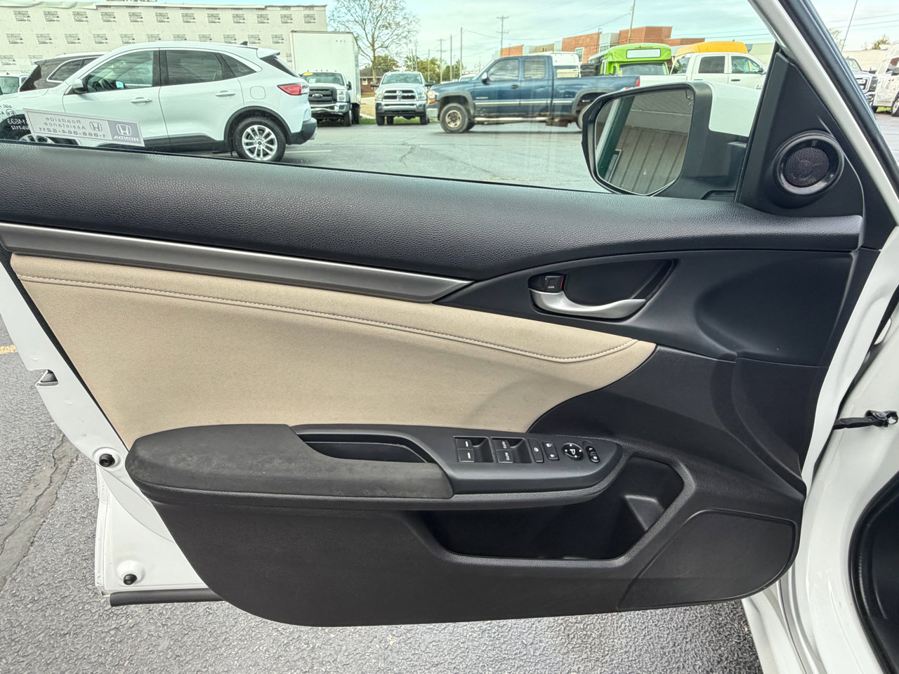 Used 2020 Honda Civic EX image 15