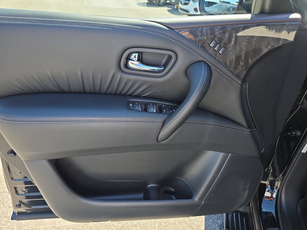 Used 2023 Nissan Armada Platinum w/ Captain's Chairs Package AWD/4WD image 19