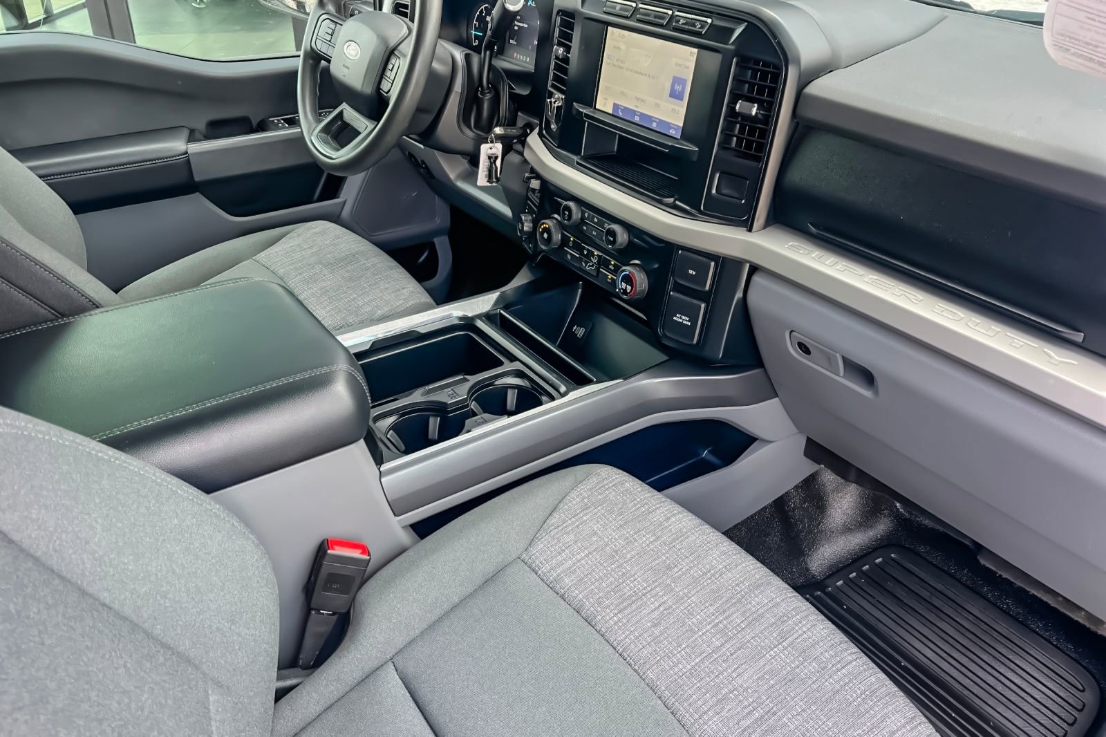 Used 2023 Ford F350 XLT w/ FX4 Off-Road Package image 11