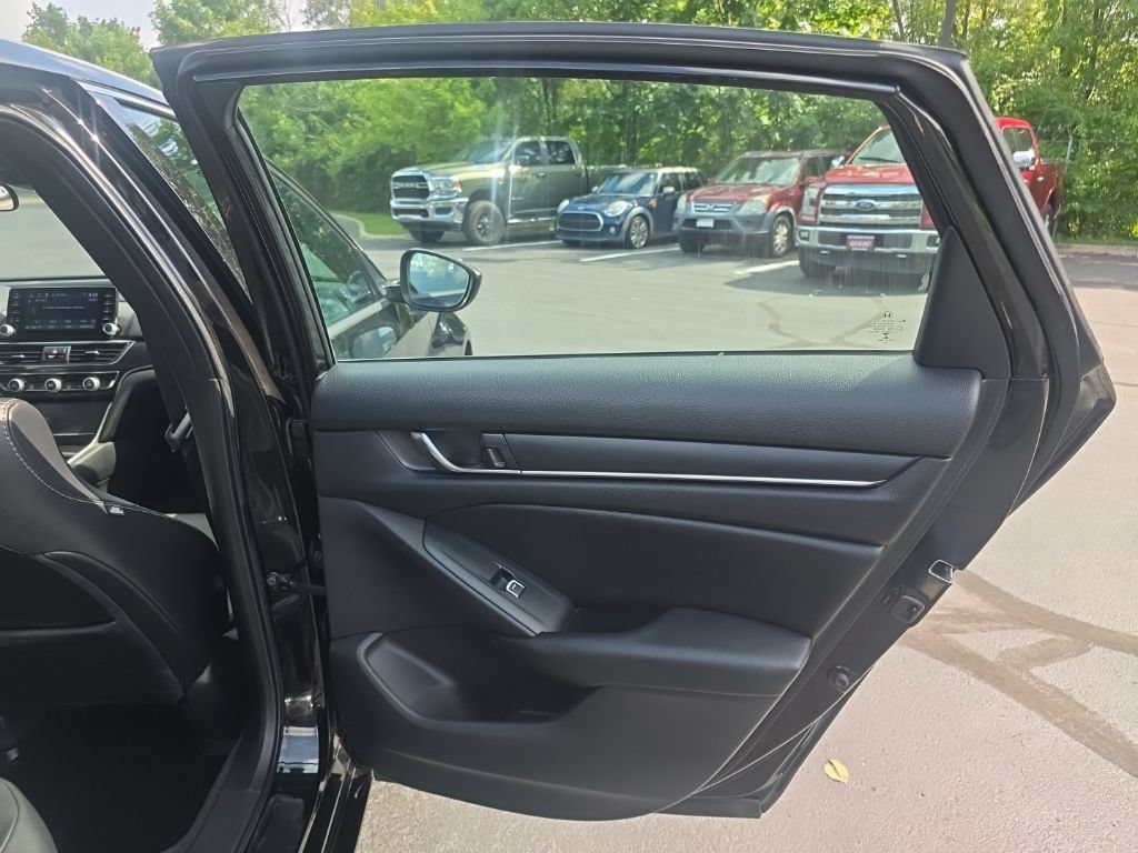 Used 2020 Honda Accord Sport image 27