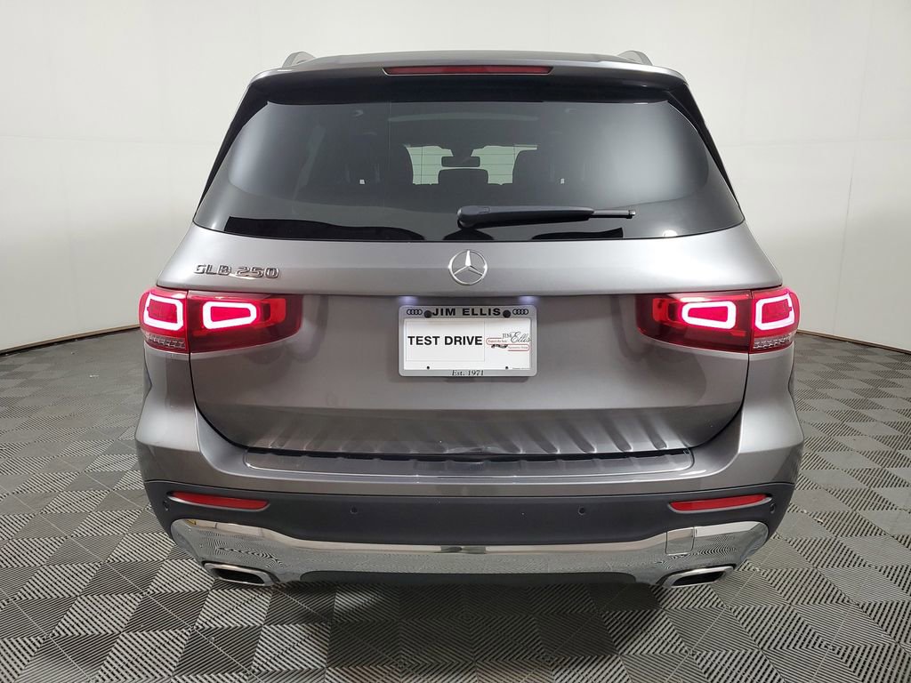 Used 2023 Mercedes-Benz GLB 250 image 5
