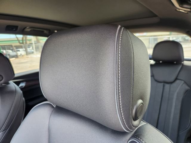 Used 2025 Audi Q5 e Premium Plus image 13