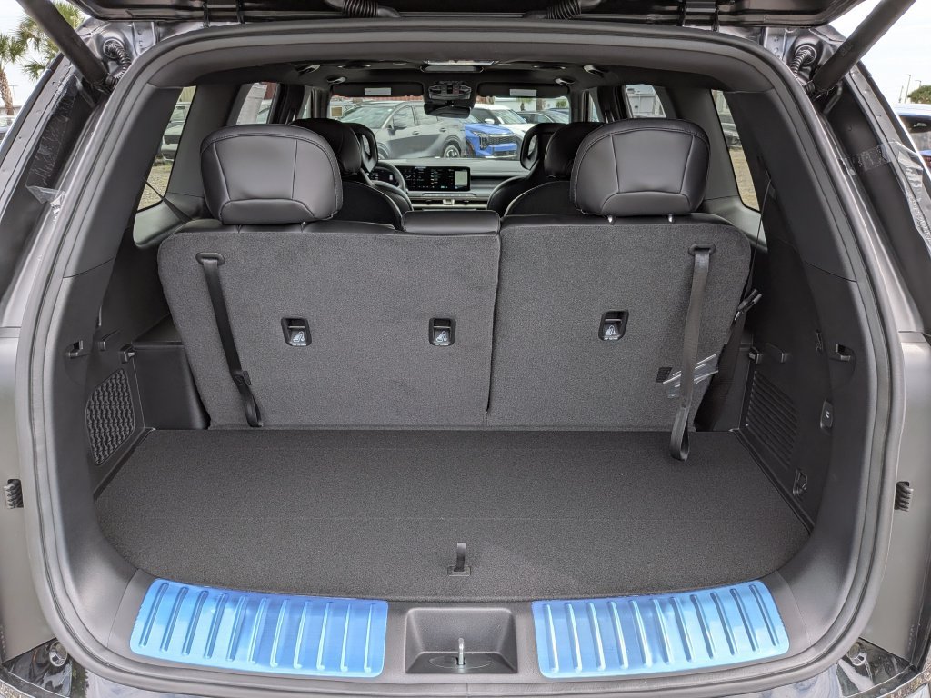 New 2027 Kia Telluride SX w/ Towing Package FWD image 12