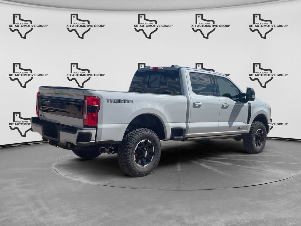 New 2026 Ford F350 Platinum w/ Tremor Off-Road Package AWD/4WD image 3