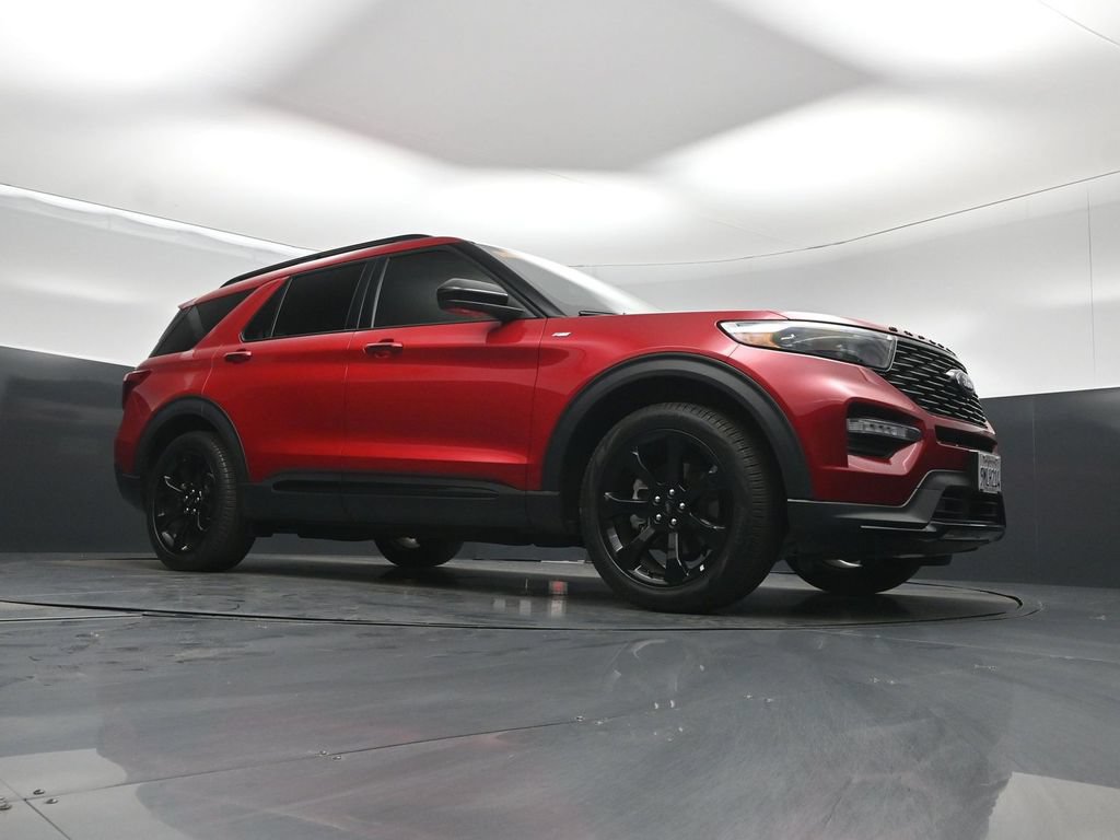 Certified 2024 Ford Explorer ST-Line w/ Class IV Trailer Tow Package RWD image 3