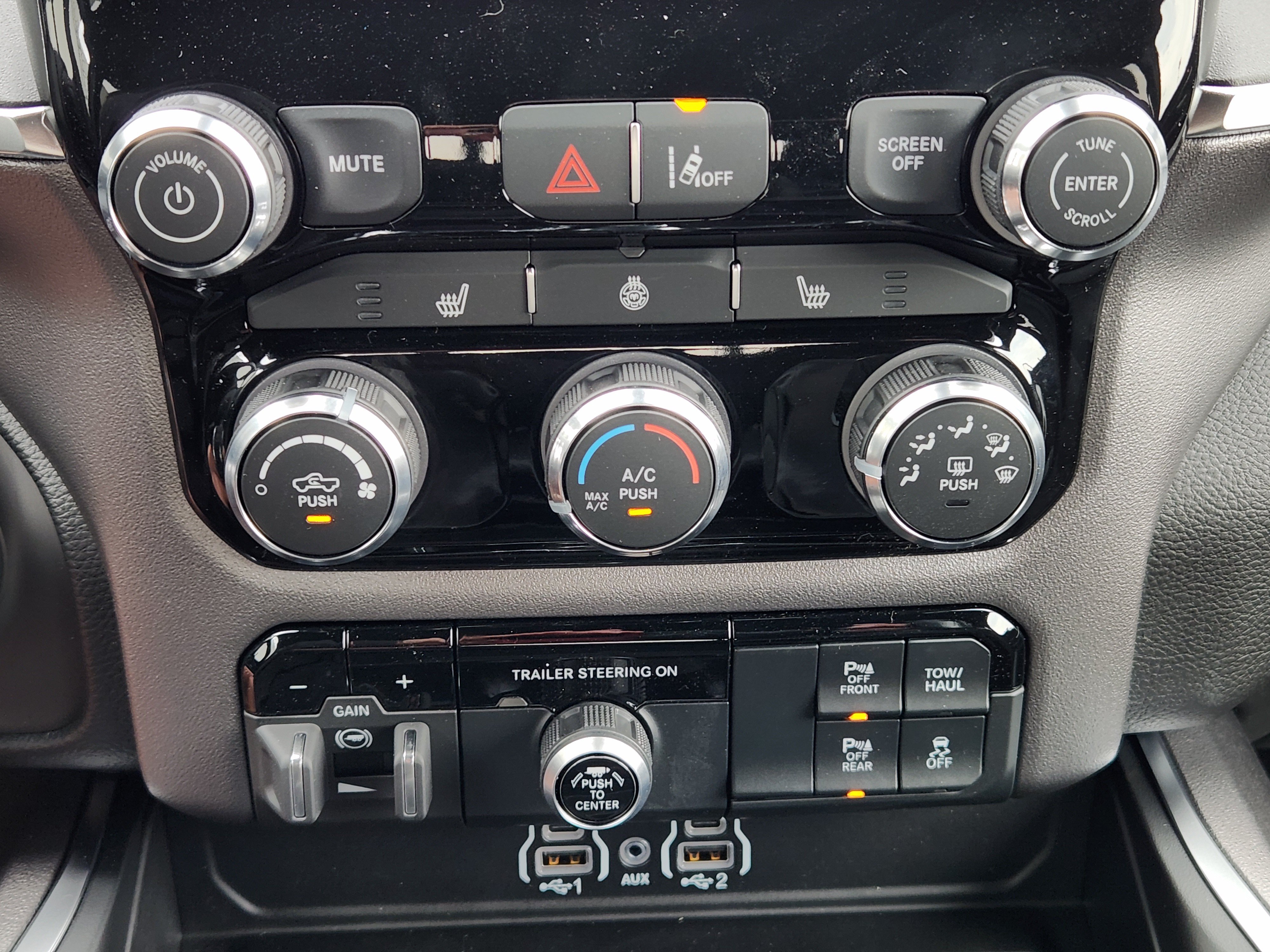 New 2027 RAM 1500 Big Horn w/ Night Edition AWD/4WD image 16