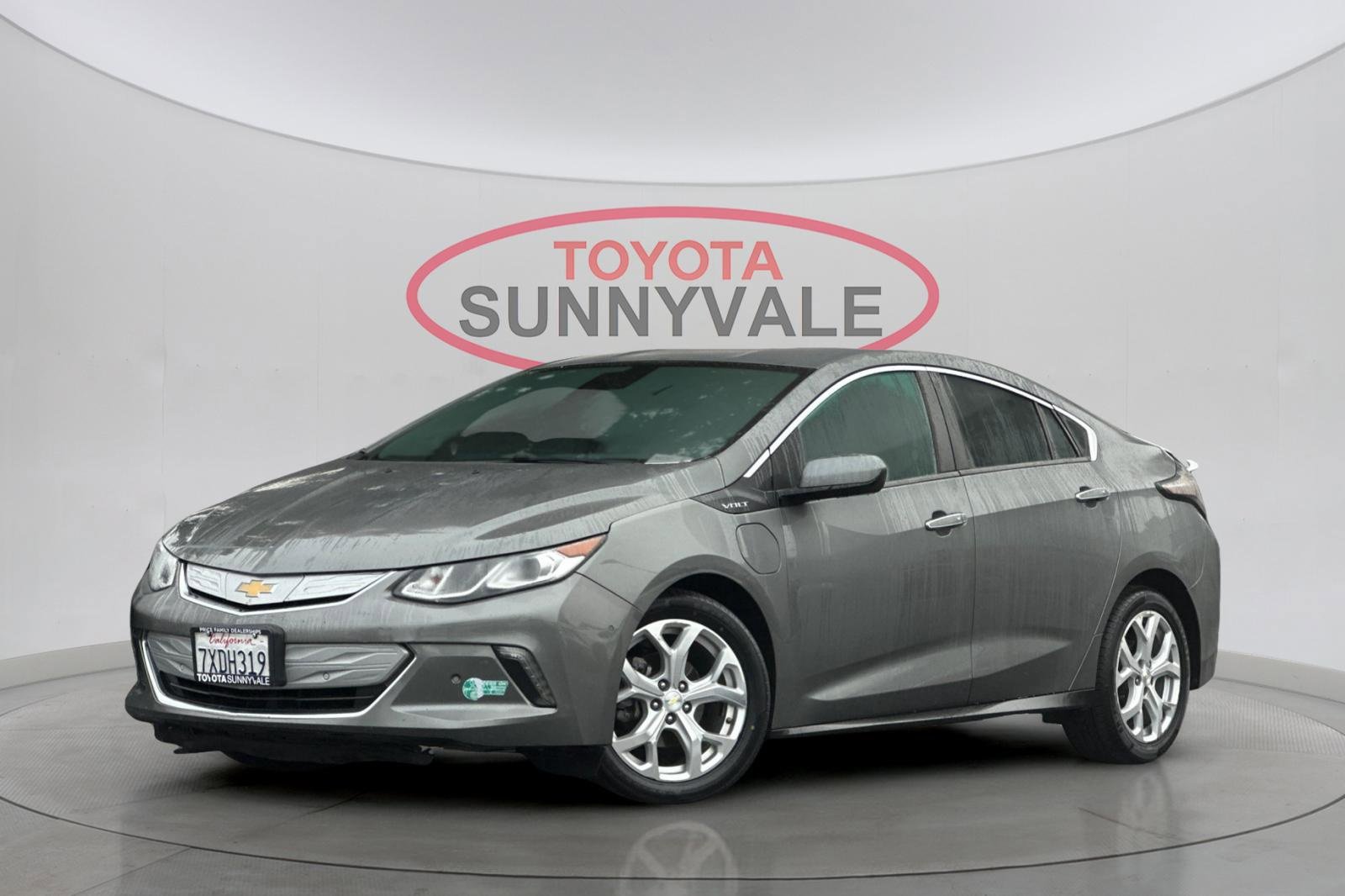 Used 2017 Chevrolet Volt Premier w/ Driver Confidence II Package image 1