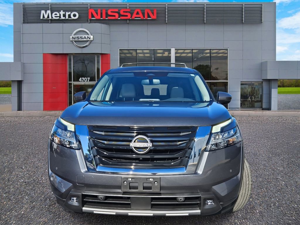 Certified 2022 Nissan Pathfinder SL w/ SL Premium Package image 2