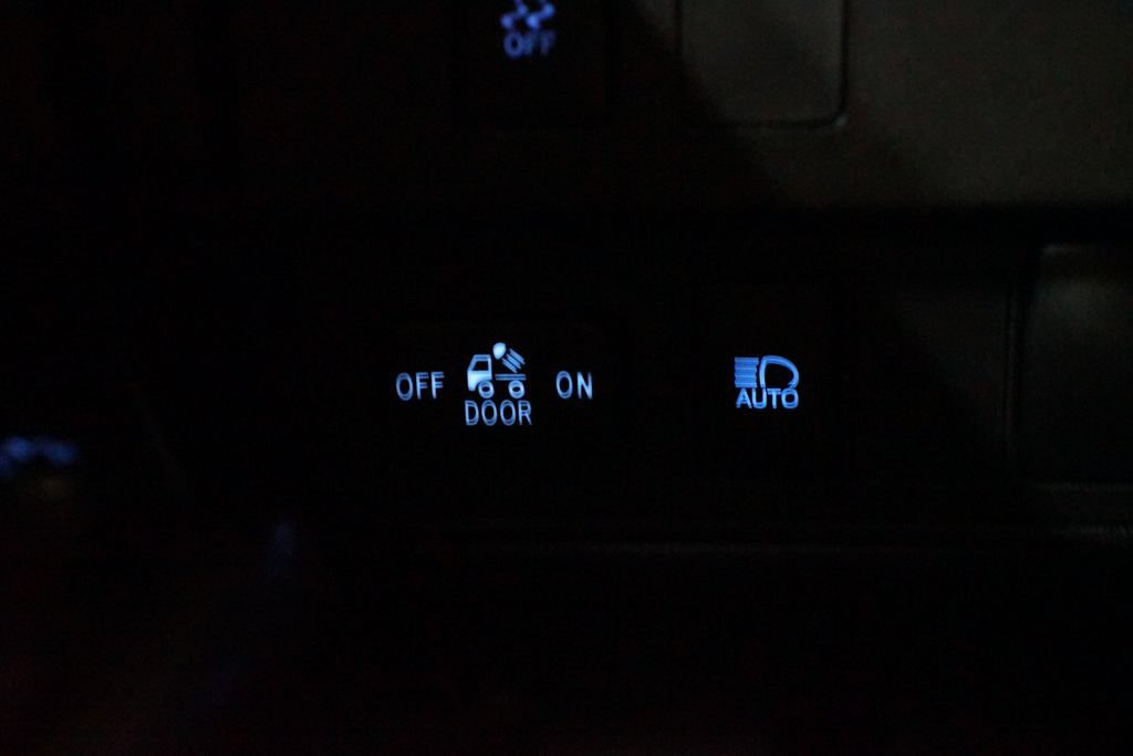 Used 2023 Toyota Tacoma SR5 RWD image 23