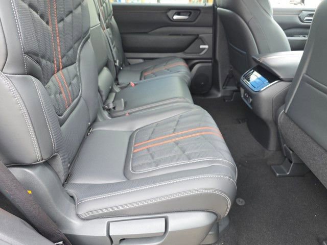 New 2025 Nissan Armada PRO-4X w/ Pro-4X Premium Package image 29