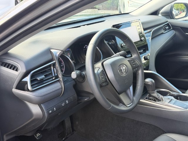 Used 2023 Toyota Camry SE FWD image 12