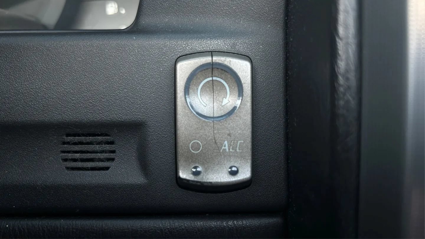 Used 2006 Cadillac XLR V RWD image 43