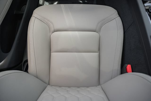 New 2026 Volvo XC60 B5 Plus w/ Protection Package Premier AWD/4WD image 32